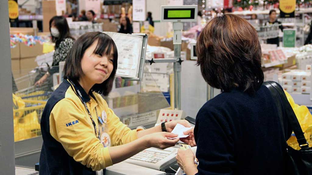 Lần đầu làm thêm – lương thì ít, nước mắt thì nhiều