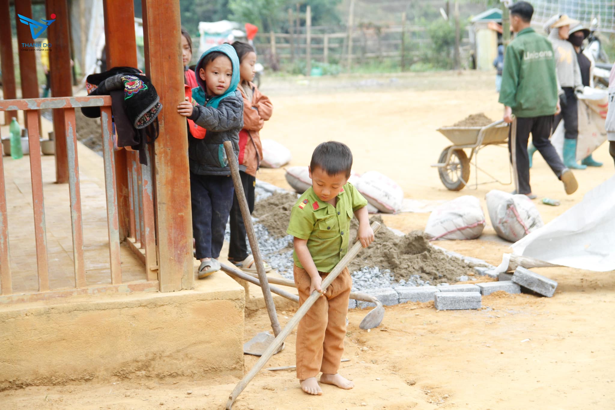 Thành Đô IES nối dài hành trình Kết nối yêu thương tại huyện Quan Sơn, Thanh Hóa
