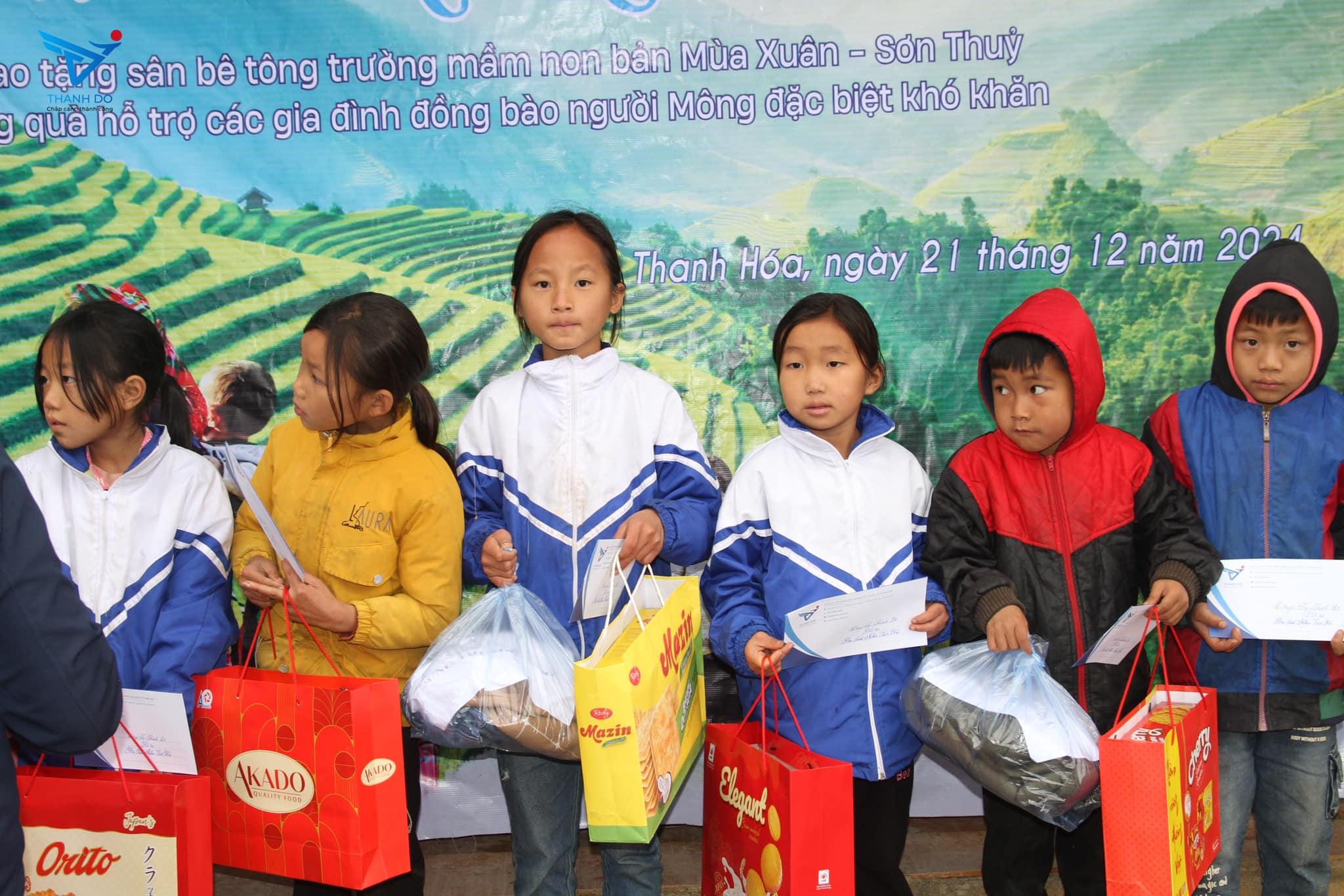 Thành Đô IES nối dài hành trình Kết nối yêu thương tại huyện Quan Sơn, Thanh Hóa