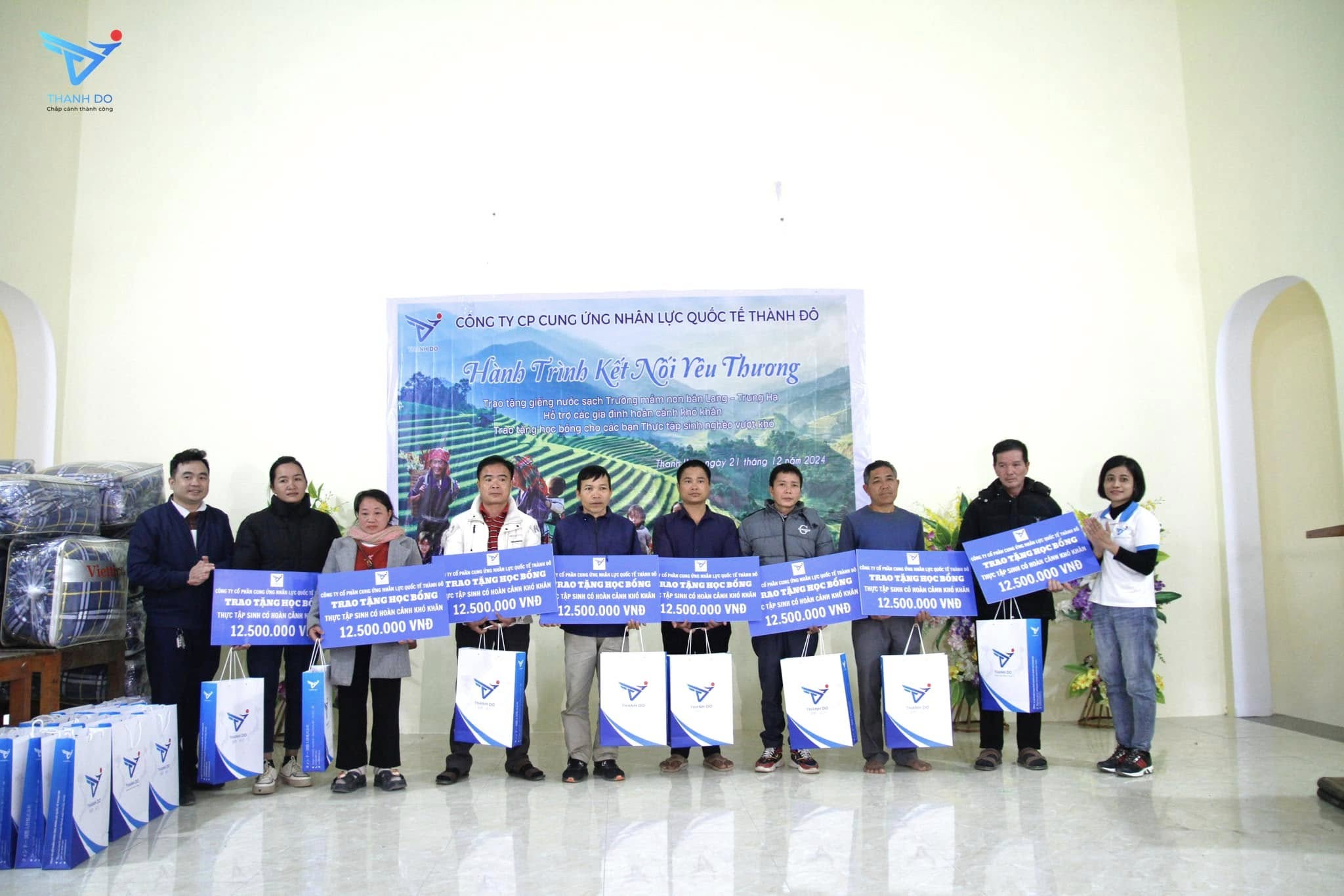 Thành Đô IES nối dài hành trình Kết nối yêu thương tại huyện Quan Sơn, Thanh Hóa